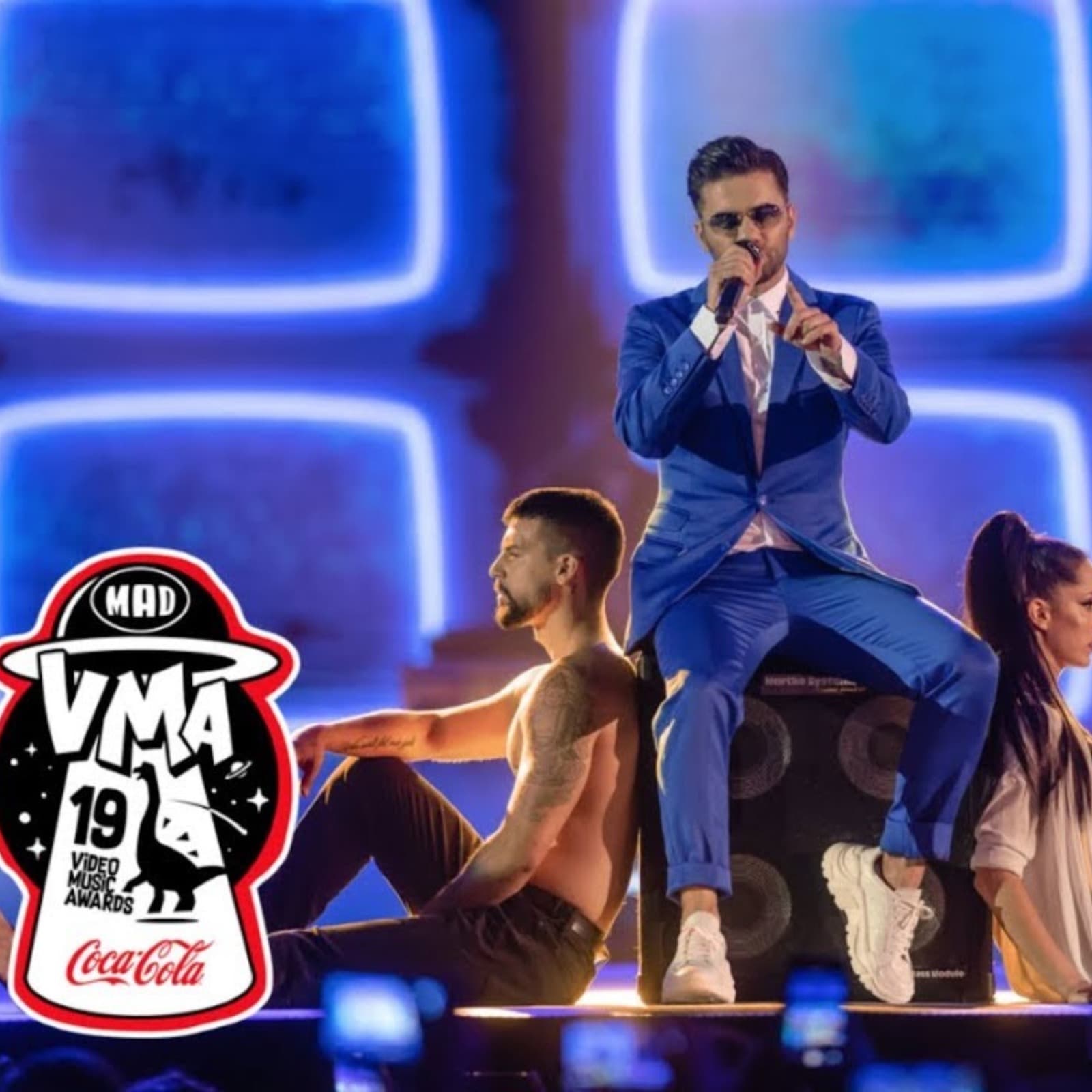 Acejax performs ‘Break Me’ at Greece MTV Music Awards (EMG written and produced)